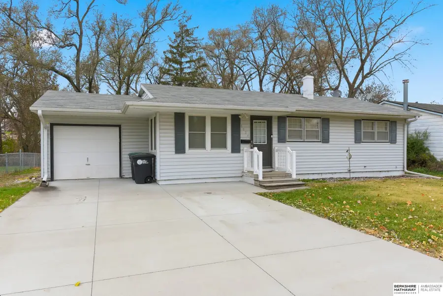 1428 Maenner Drive, Omaha, NE 68114 - Image #2