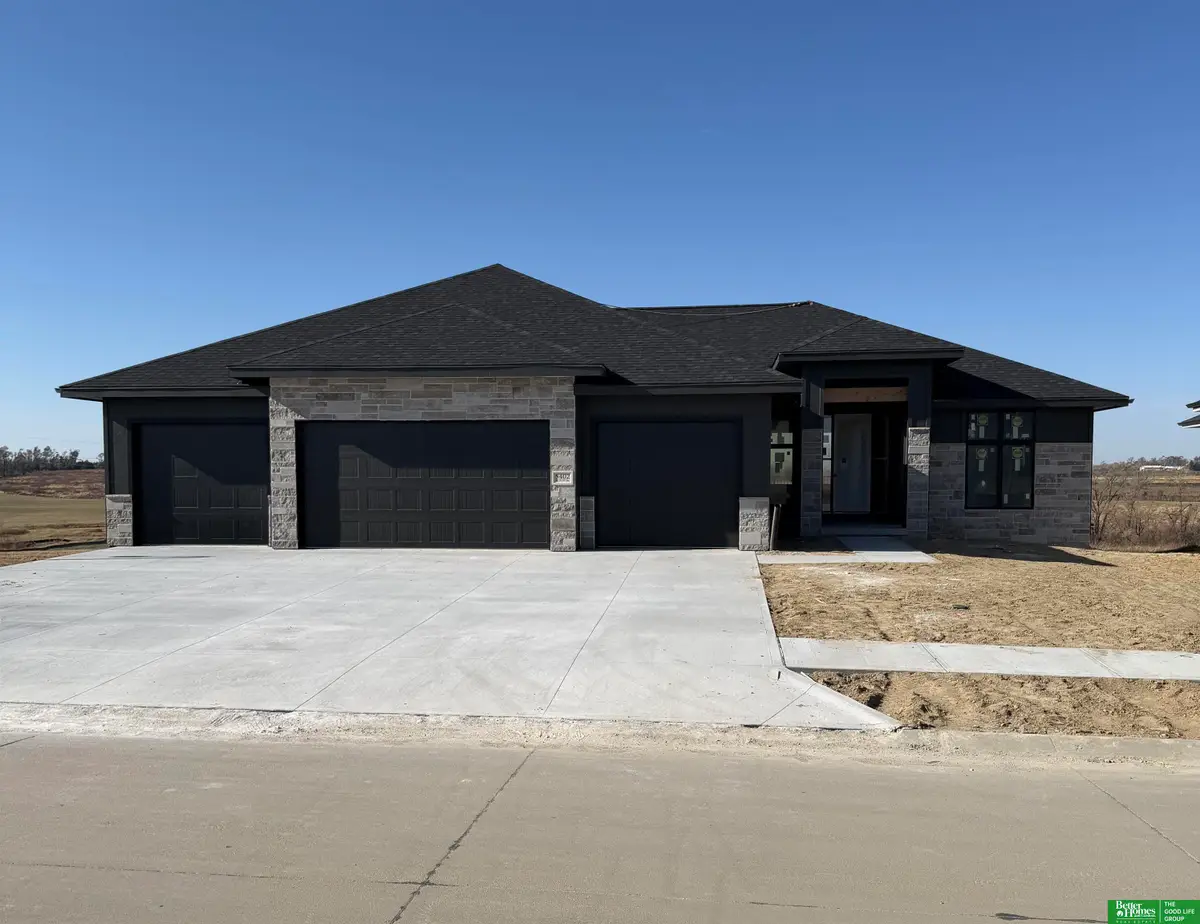 5402 N 213th Street, Elkhorn, NE 68022 - Image #1