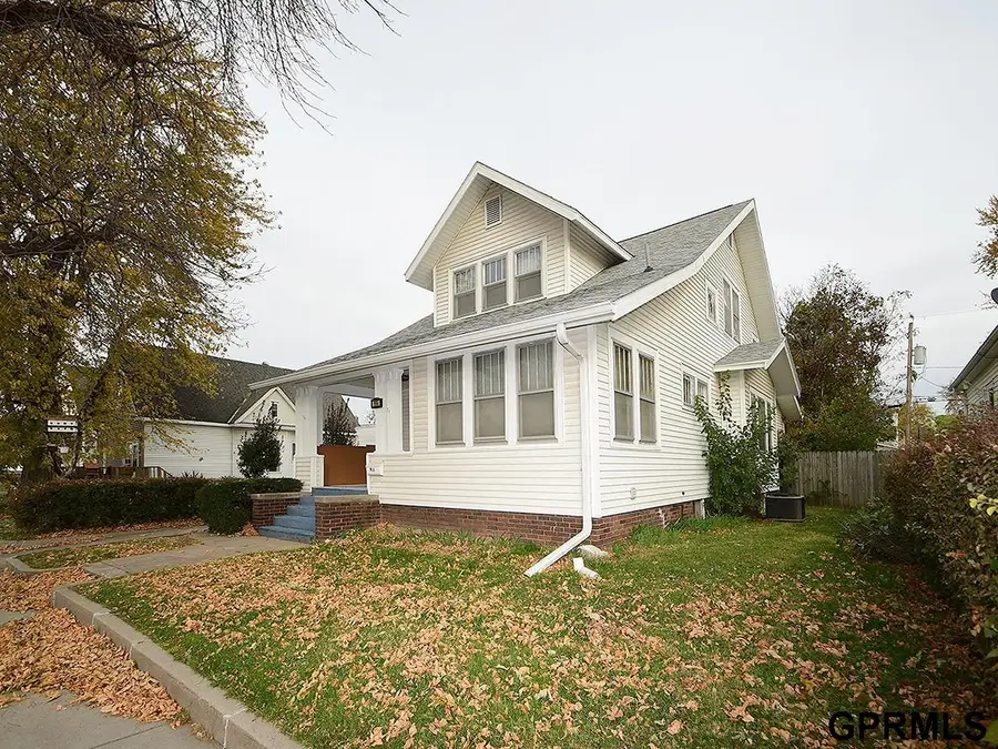 916 A Avenue, Council Bluffs, IA 51501 - Image #3