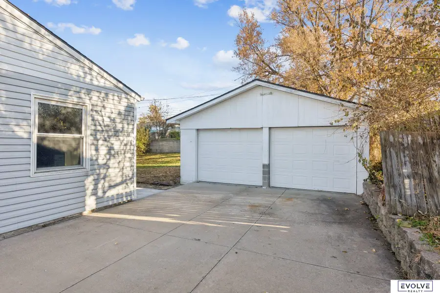 7653 S 41st Street, Bellevue, NE 68147 - Image #3