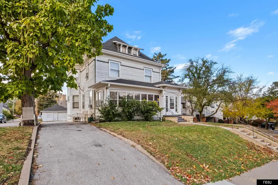 204 S 37th Street, Omaha, NE 68131 - Image #2