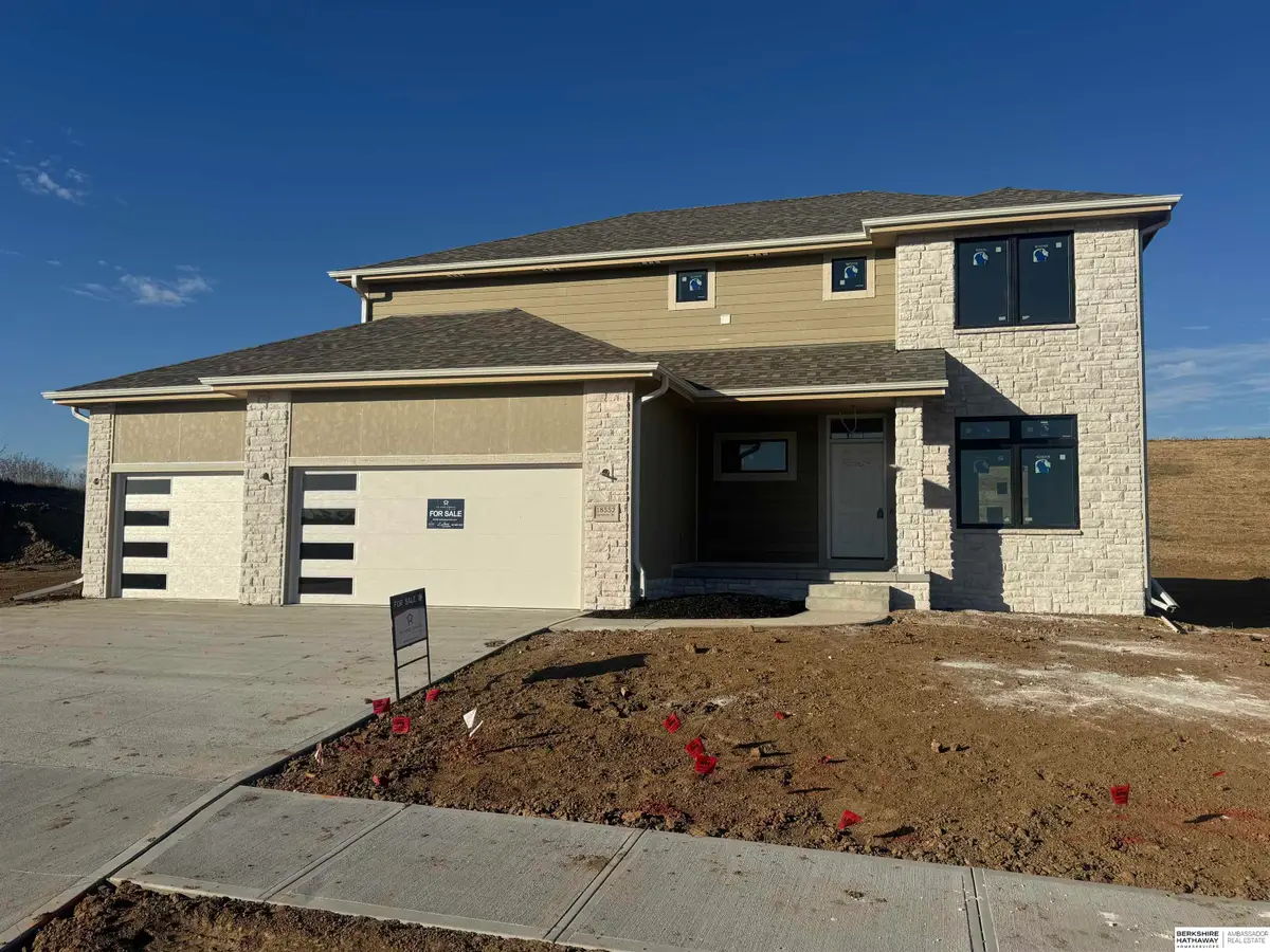 18552 Sycamore Drive, Gretna, NE 68028 - Image #1