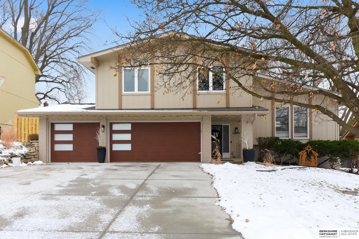 15025 Brookside Circle, Omaha, NE 68144 - Image #1