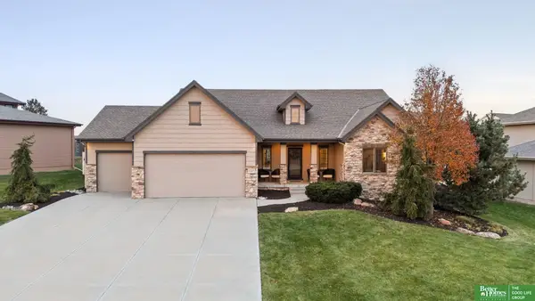 6907 S 201 Street, Gretna, NE 68028