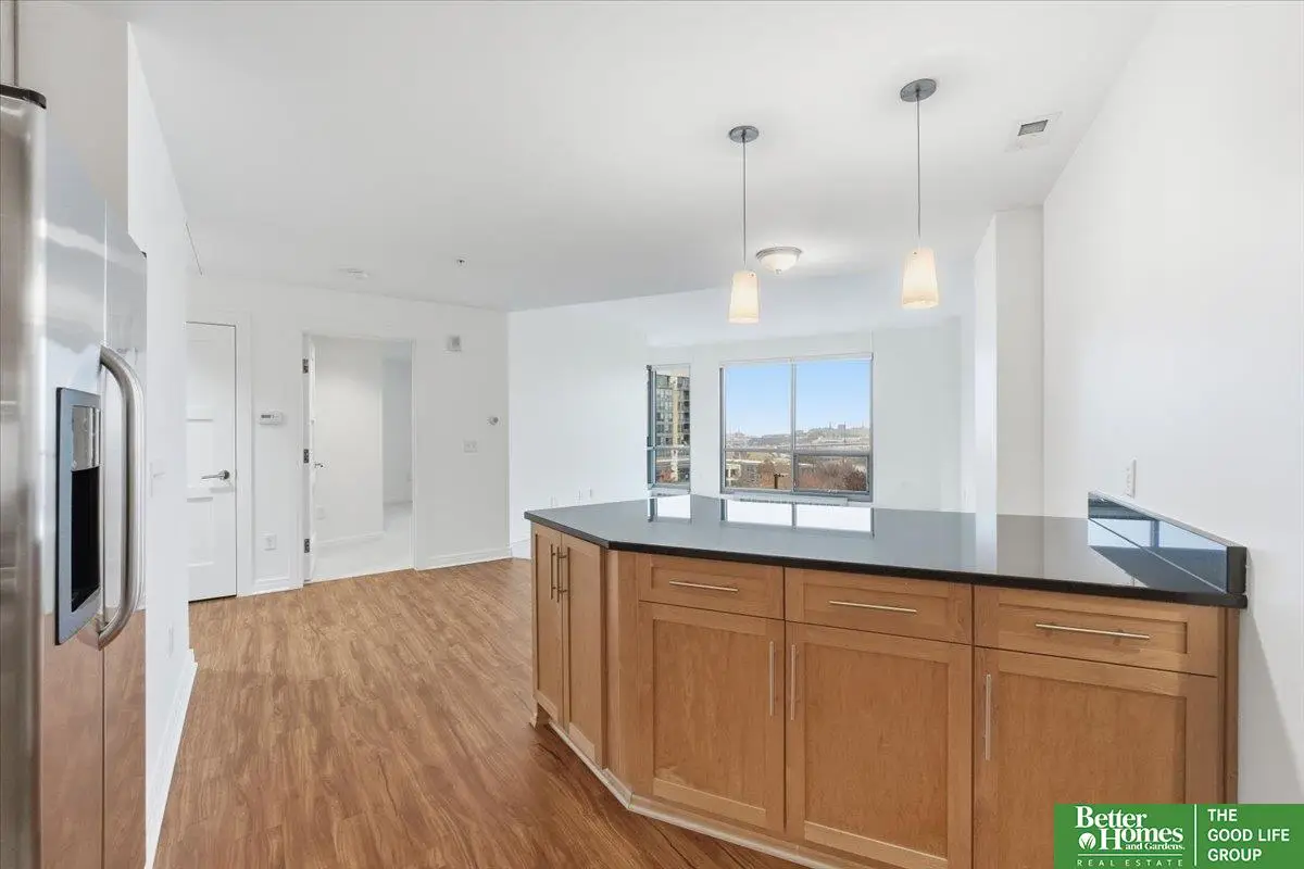 200 S 31 Avenue #4402, Omaha, NE 68131 - Image #1