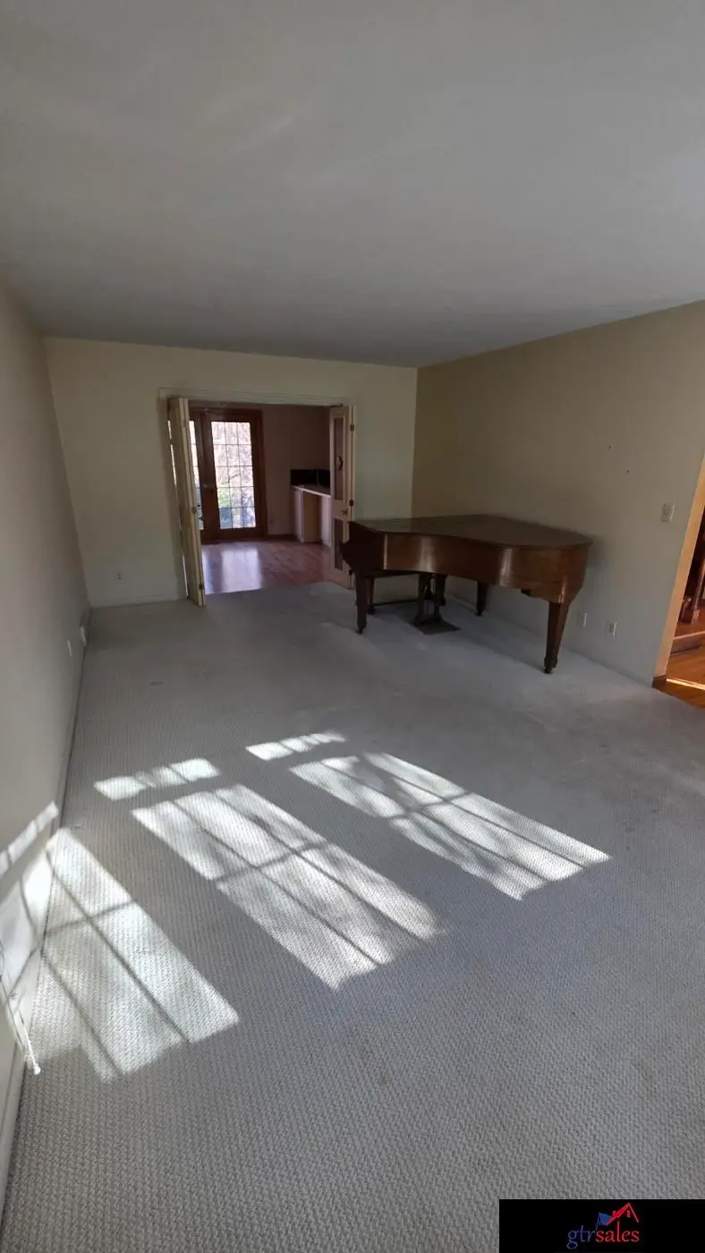 5136 Spaulding Street, Omaha, NE 68104 - Image #2