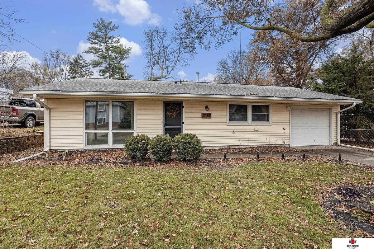 7115 Aylesworth Avenue, Lincoln, NE 68505 - Image #1