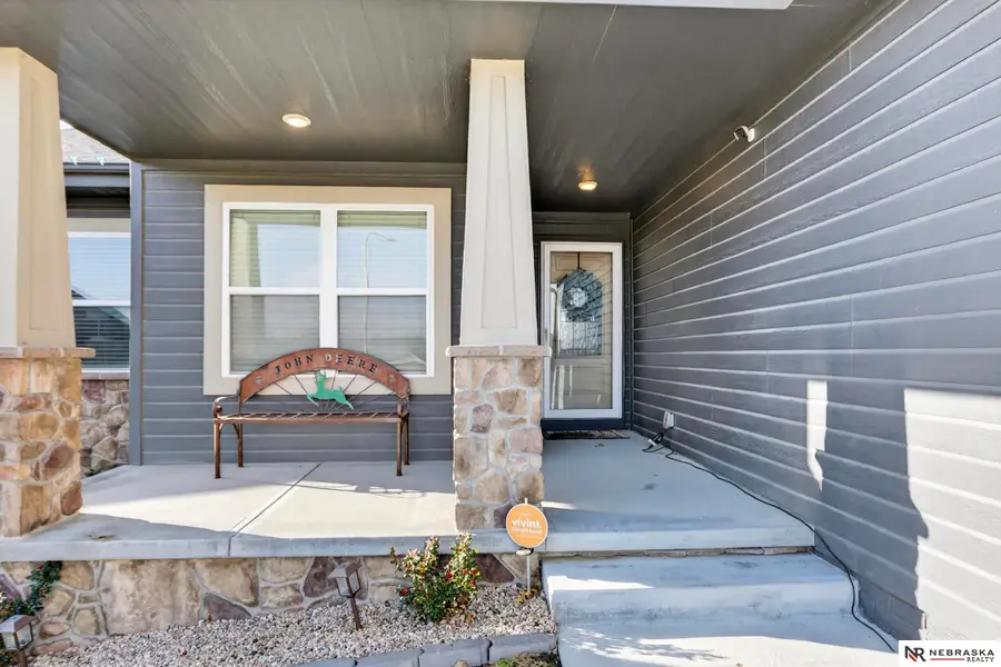 413 Eastwood Drive, Louisville, NE 68037 - Image #2