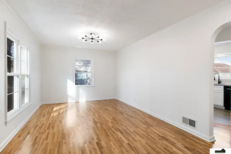 928 Clark Street, Lincoln, NE 68510 - Image #3