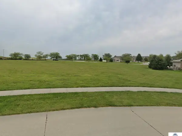 8430 N 161st Plaza, Bennington, NE 68007