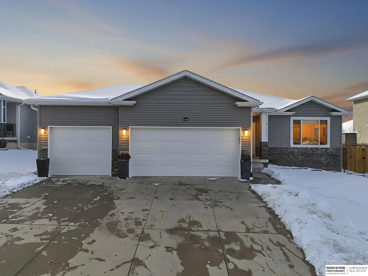 7325 Yankee Woods Drive, Lincoln, NE 68516 - #1