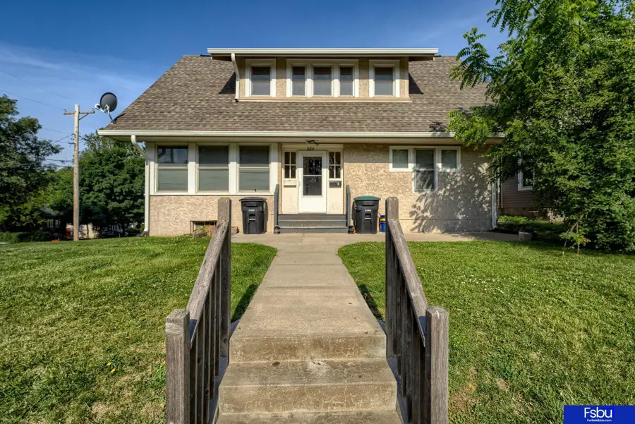 824 S 38 Street, Omaha, NE 68105 - Image #2