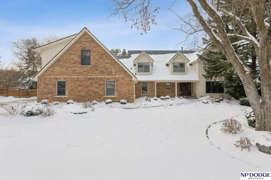 9826 Harney Pkwy N, Omaha, NE 68114 - Image #3