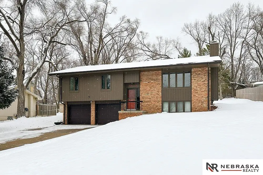 7912 Arlington Drive, Omaha, NE 68134 - Image #1
