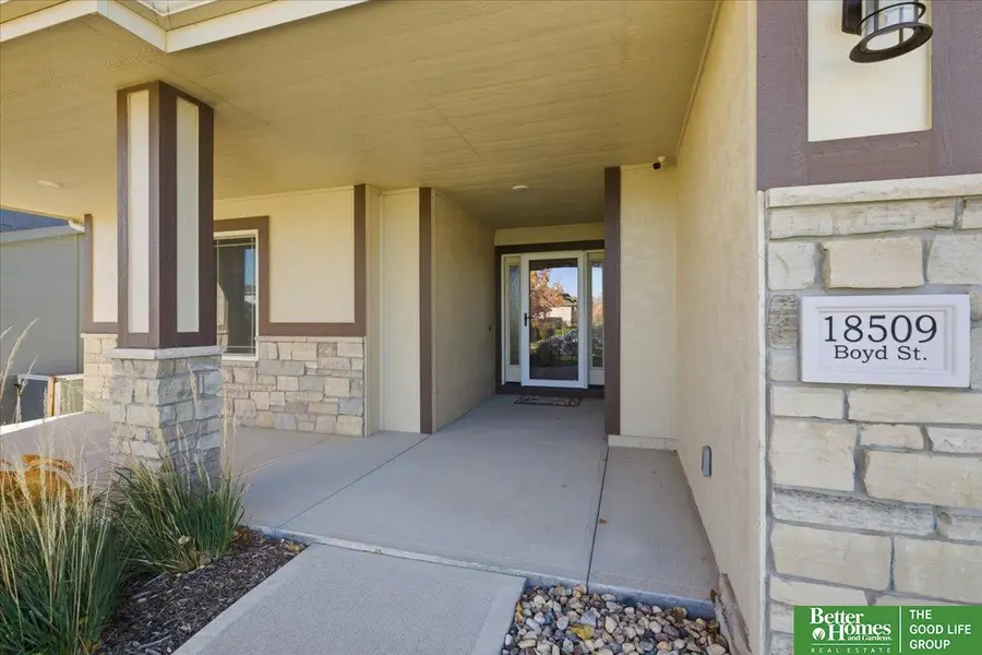 18509 Boyd Street, Elkhorn, NE 68022 - Image #3