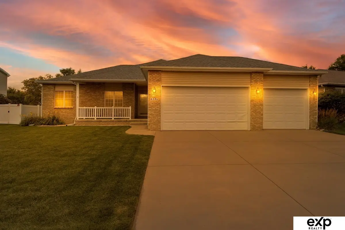 6530 Blackstone Road, Lincoln, NE 68526 - Image #1