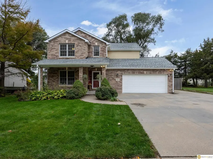 405 Judson Street, Lincoln, NE 68521 - Image #2