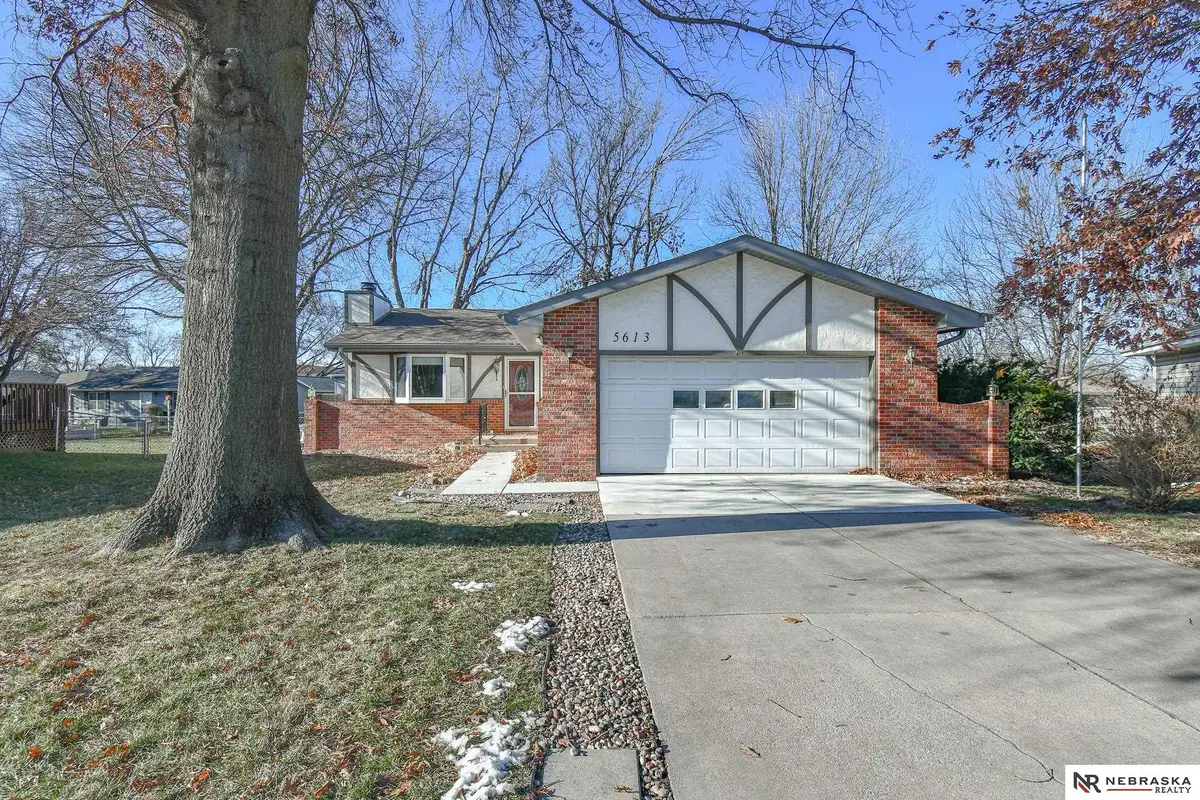 5613 Briar Patch Circle, Lincoln, NE 68516 - Image #1