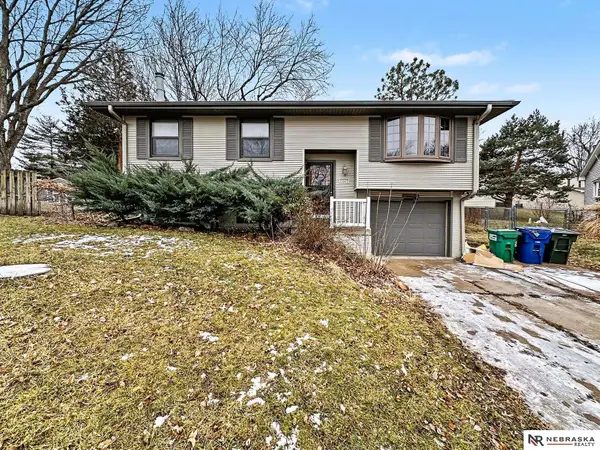 3821 Raspberry Circle, Lincoln, NE 68516