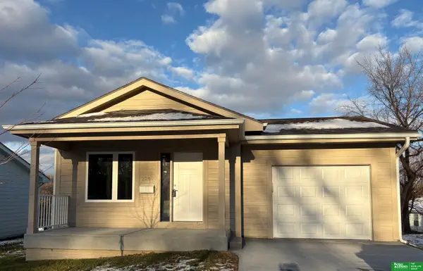 2269 N 38 Avenue, Omaha, NE 68111