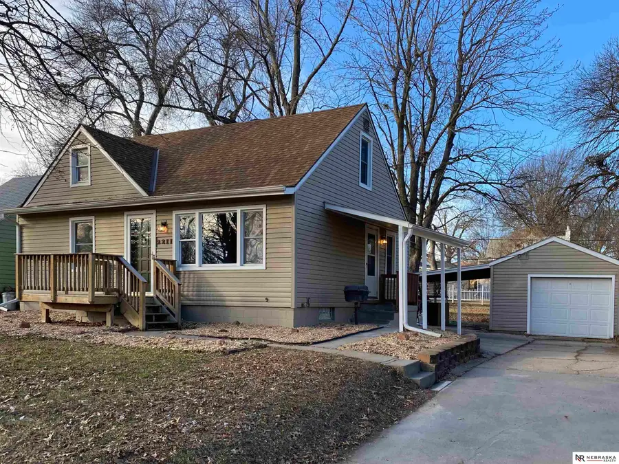 2211 S 37th Street, Lincoln, NE 68506 - Image #2