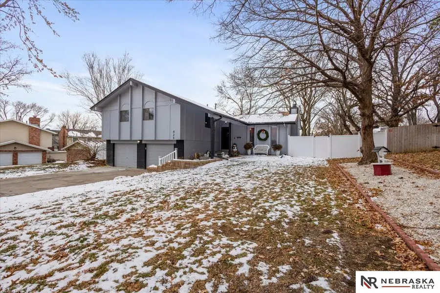 820 N 121st Street, Omaha, NE 68154 - Image #2