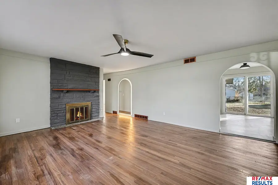 8339 Izard Street, Omaha, NE 68114 - #2