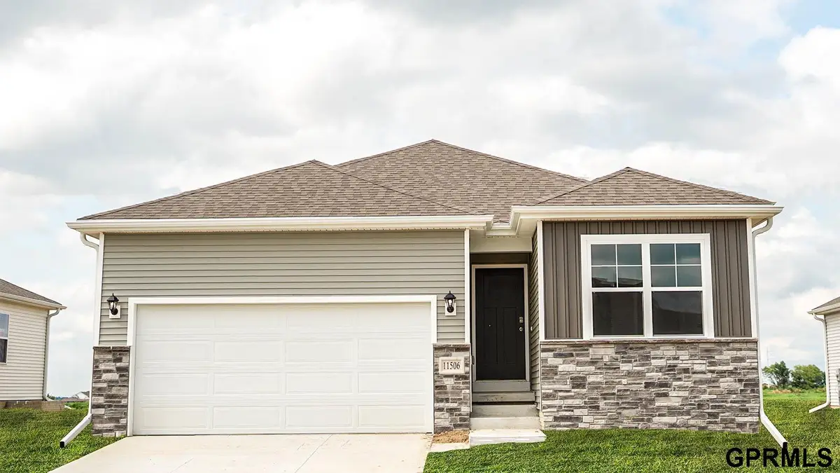 11913 S 114th Avenue, Papillion, NE 68046 - Image #1