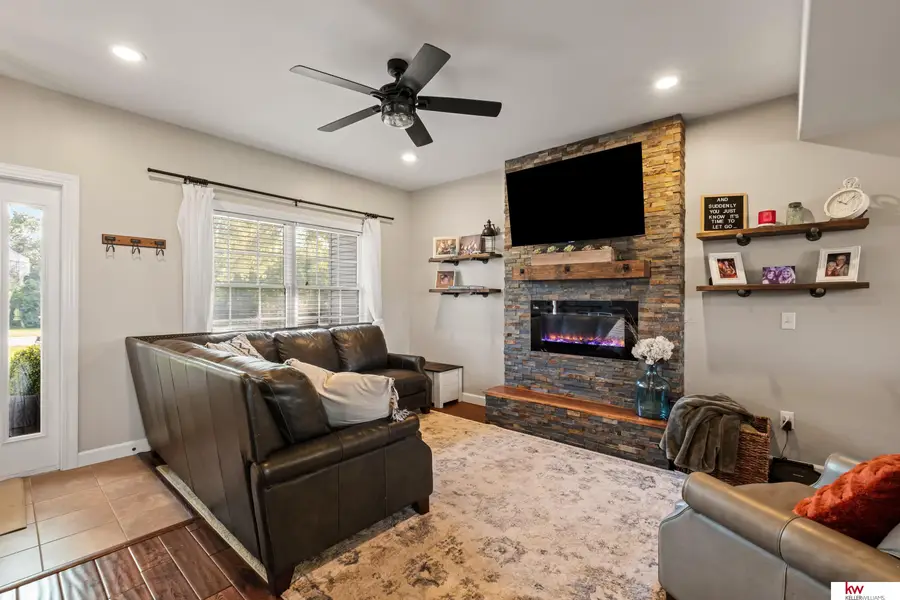 1917 Beaver Lake Boulevard, Plattsmouth, NE 68048 - Image #3