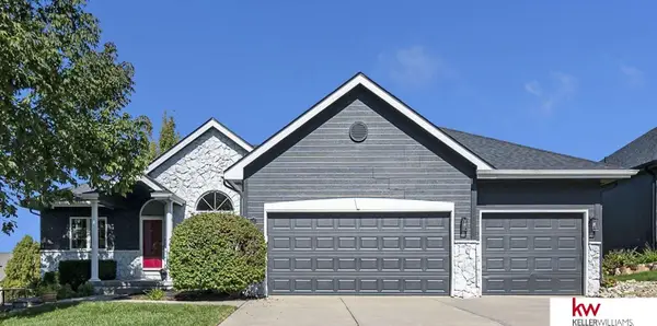 17020 Erskine Street, Omaha, NE 68116