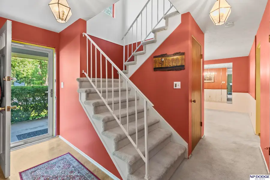 905 Sycamore Drive, Lincoln, NE 68510 - Image #3