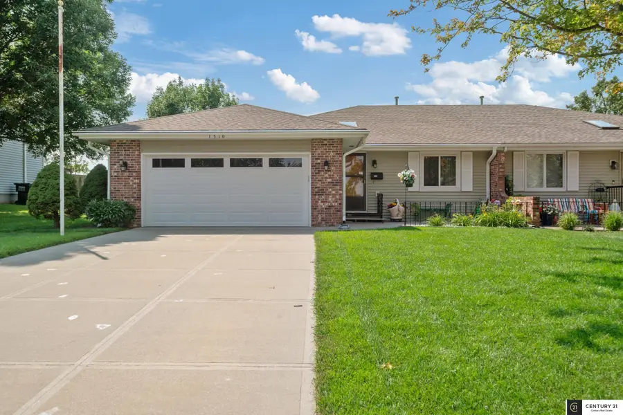 1310 Edgewood Boulevard, Papillion, NE 68046 - Image #2