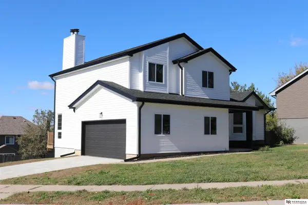 2202 N 150th Avenue, Omaha, NE 68116