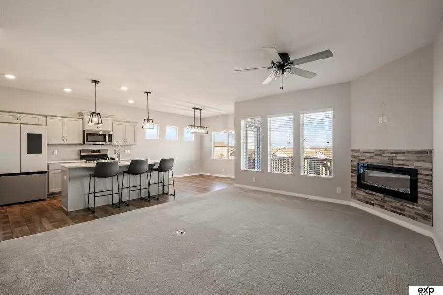 17608 Palisades Drive, Omaha, NE 68136 - Image #3