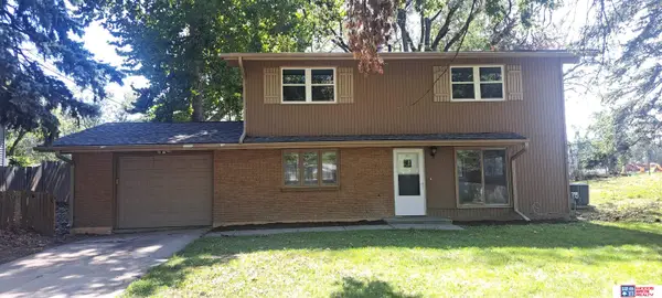 7321 York Lane, Lincoln, NE 68505