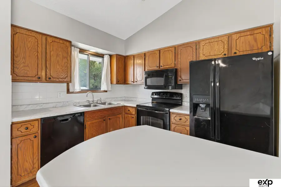 13518 Washington Circle, Omaha, NE 68137 - Image #2