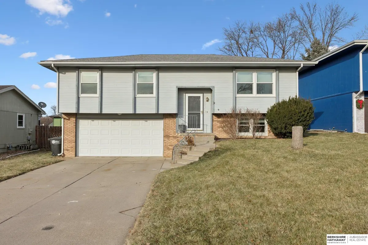 15334 Polk Circle, Omaha, NE 68137 - Image #1