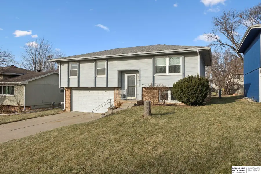 15334 Polk Circle, Omaha, NE 68137 - Image #2