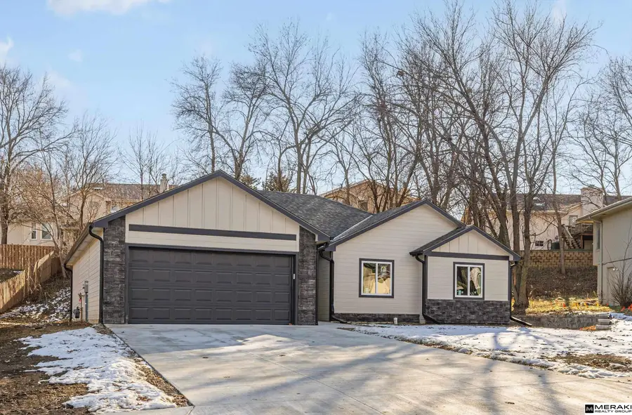 2711 Lynnwood Drive, Bellevue, NE 68123 - Image #3