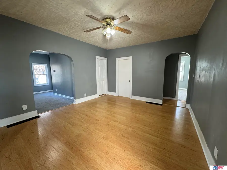 310 Thayer Street, Beatrice, NE 68310 - Image #3