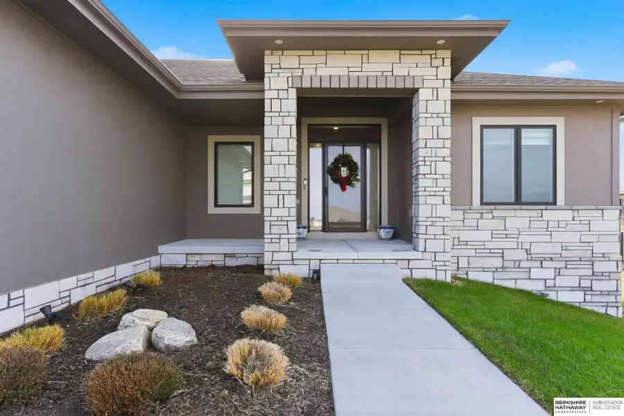 10233 Caspian Drive, Papillion, NE 68046 - #2