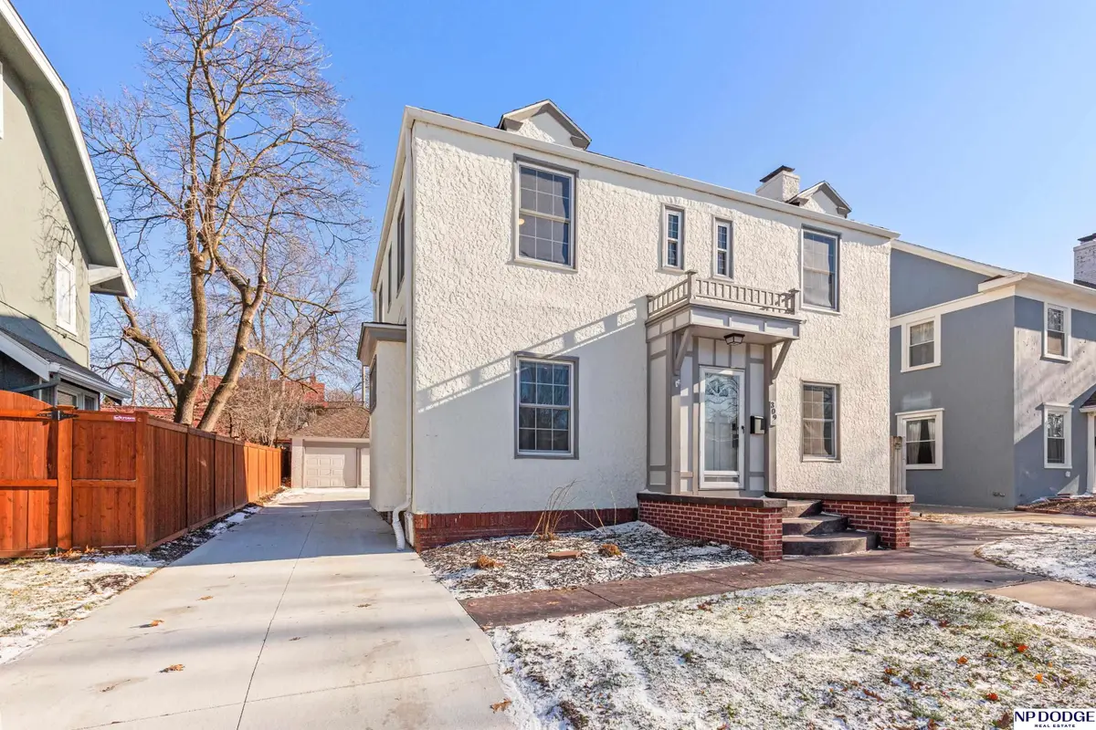 309 S 52nd Street, Omaha, NE 68132 - Image #1