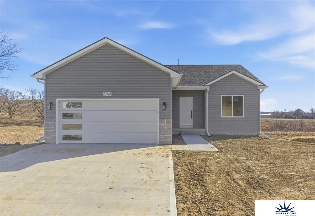 7703 N 95th Avenue, Omaha, NE 68122 - Image #1