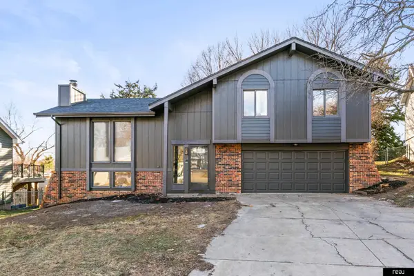 15229 Lincoln Circle, Omaha, NE 68154