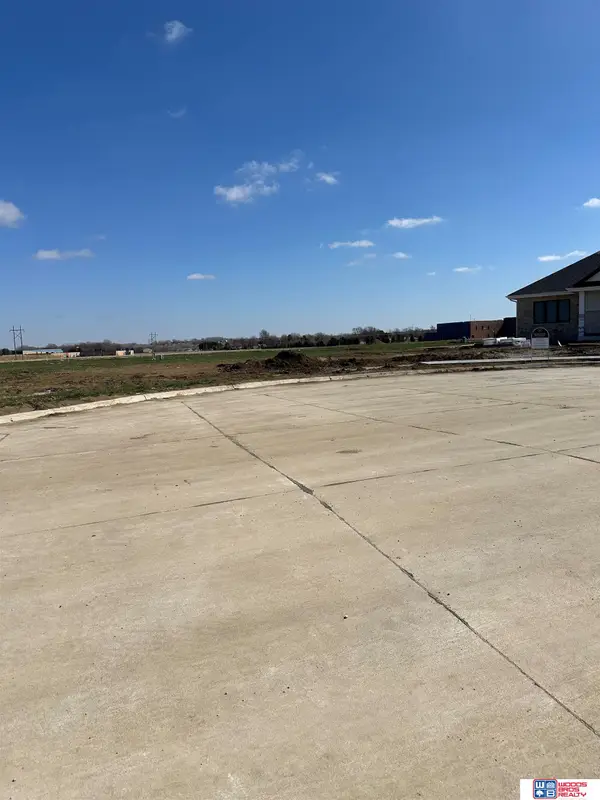 1009 Bluejay Circle, Ashland, NE 68003