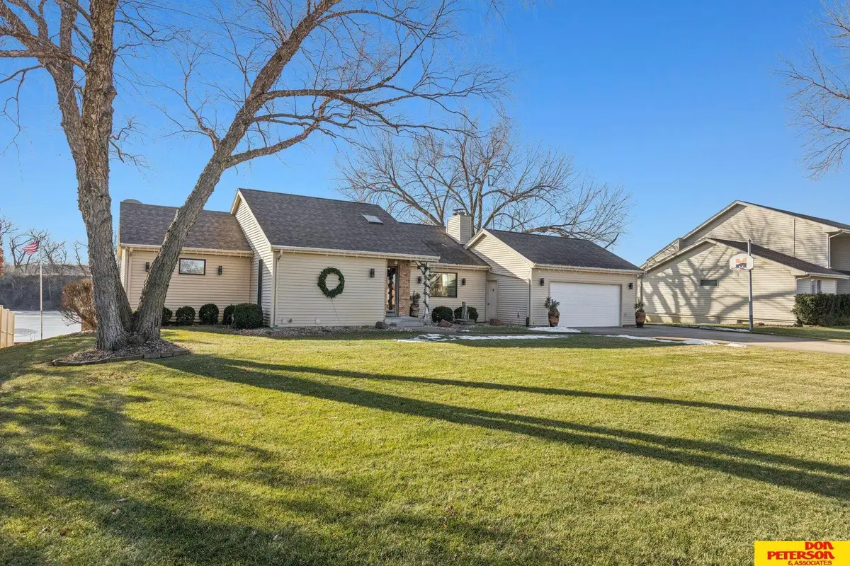 5244 Ventura Drive, Fremont, NE 68025 - Image #1