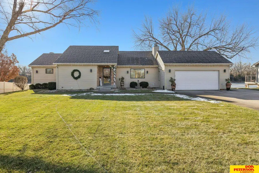 5244 Ventura Drive, Fremont, NE 68025 - Image #2