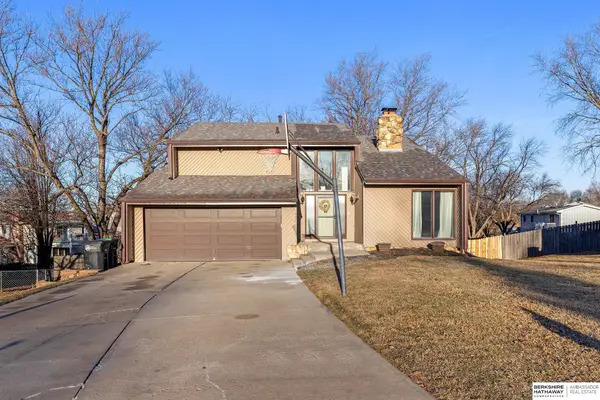 406 S 150th Circle, Omaha, NE 68154