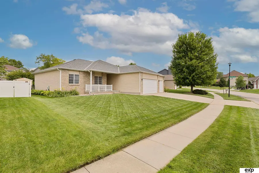 6530 Blackstone Road, Lincoln, NE 68526 - Image #3