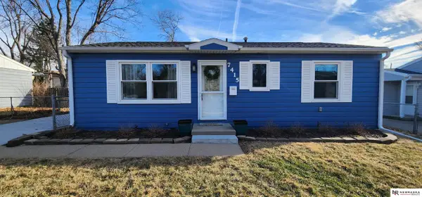 7415 Terry Drive, La Vista, NE 68128